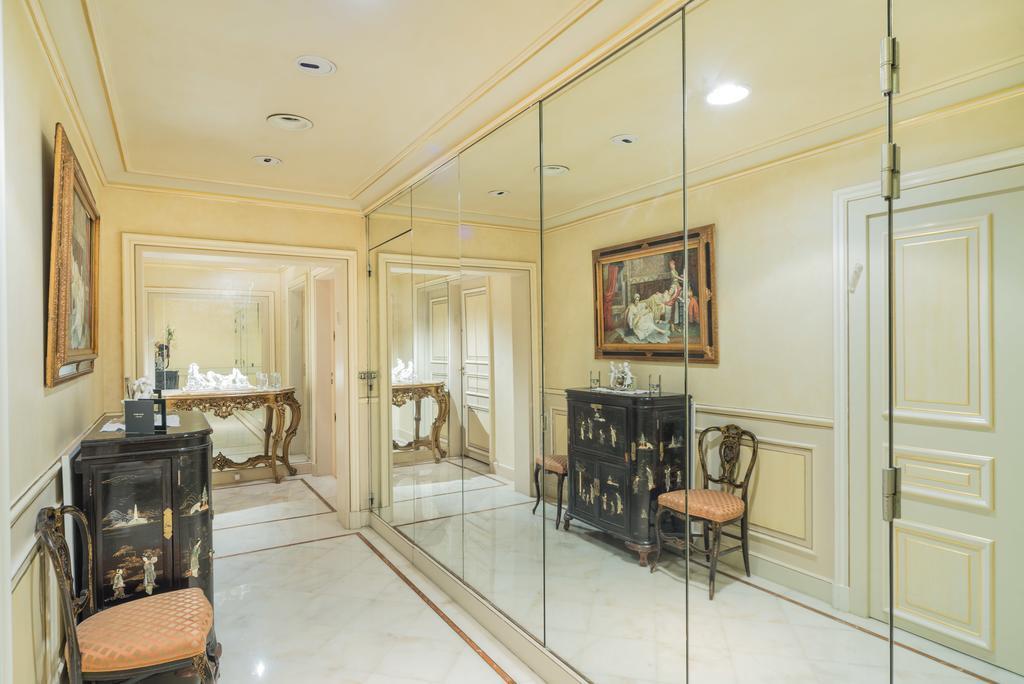 Arc De Triomphe - Foch Palace París Habitación foto