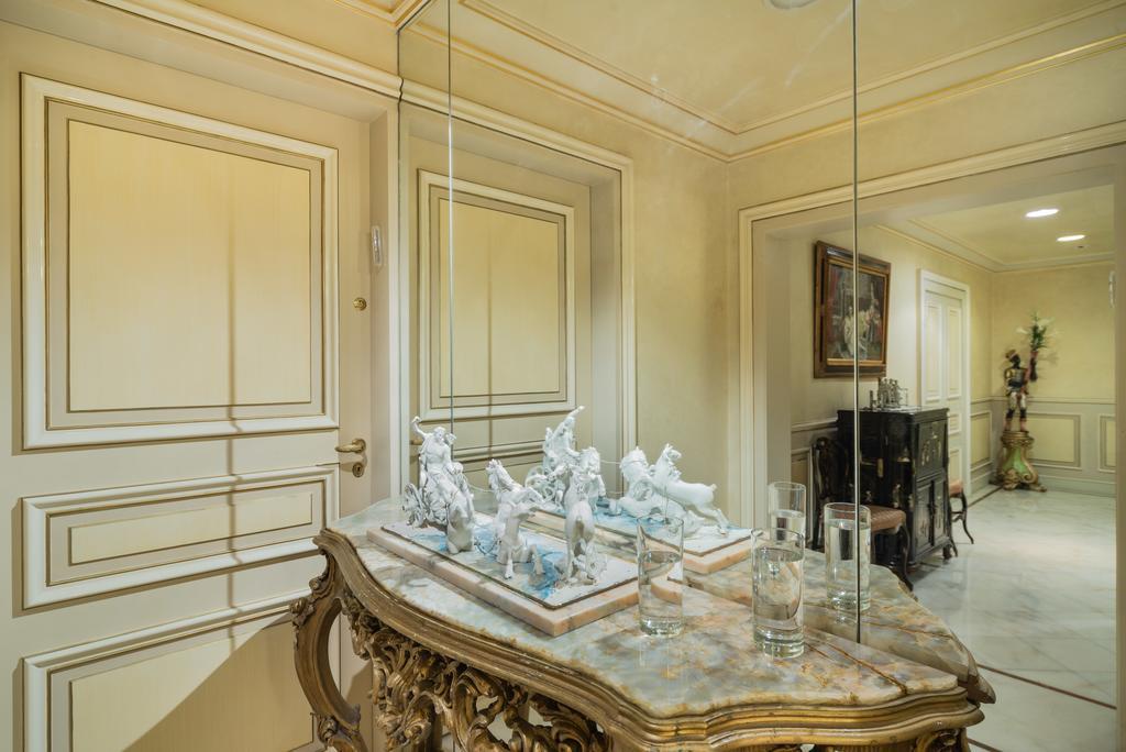 Arc De Triomphe - Foch Palace París Habitación foto